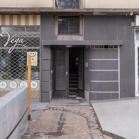 Artilcious Two Bedroom Park View