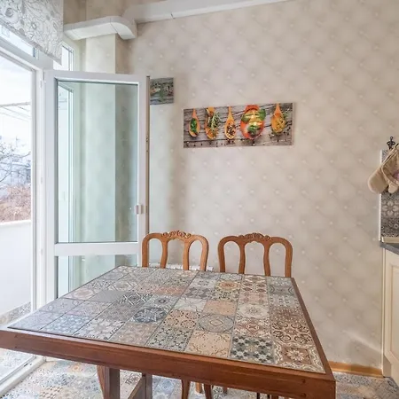 Artilcious Two Bedroom Park View Sofia