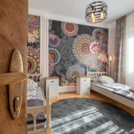 Artilcious Two Bedroom Park View Szófia