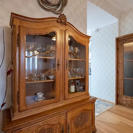 Artilcious Two Bedroom Park View