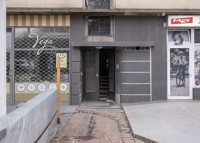 Artilcious Two Bedroom Park View