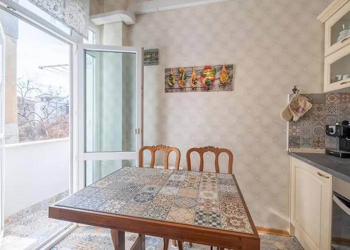 Artilcious Two Bedroom Park View ソフィア