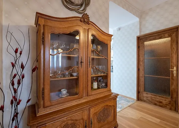 Artilcious Two Bedroom Park View