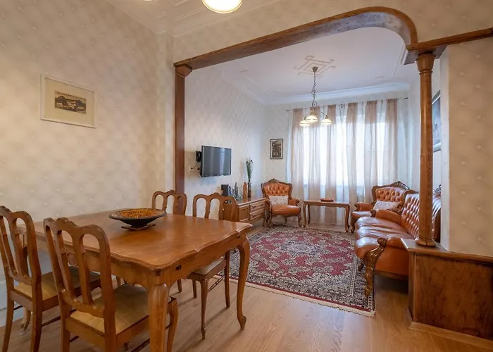 Artilcious Two Bedroom Park View Lejlighed Sofia